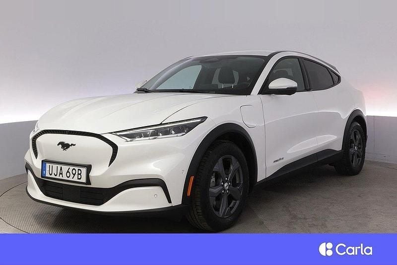Vit Begagnad 2021 Ford Mustang Mach-E Standard Range SUV | 329 900 kr (Bra pris) - Bild 1/4