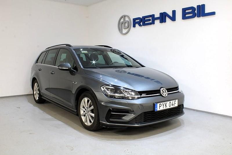 Mörkgrå Begagnad 2020 VW Golf VIII GT Kombi | 229 000 kr (Marknadspris) - Bild 1/4