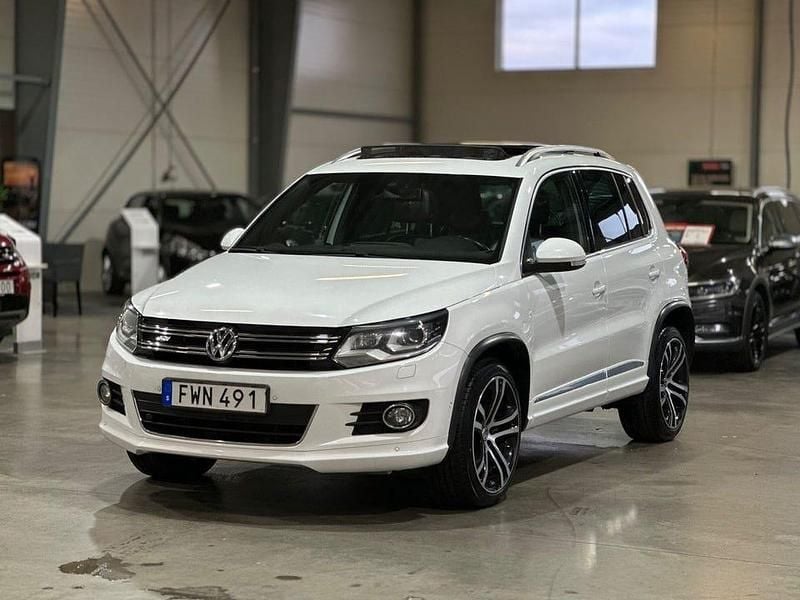 Begagnad VW Tiguan R-line 177 HK (130 kW) 2015 Vit SUV