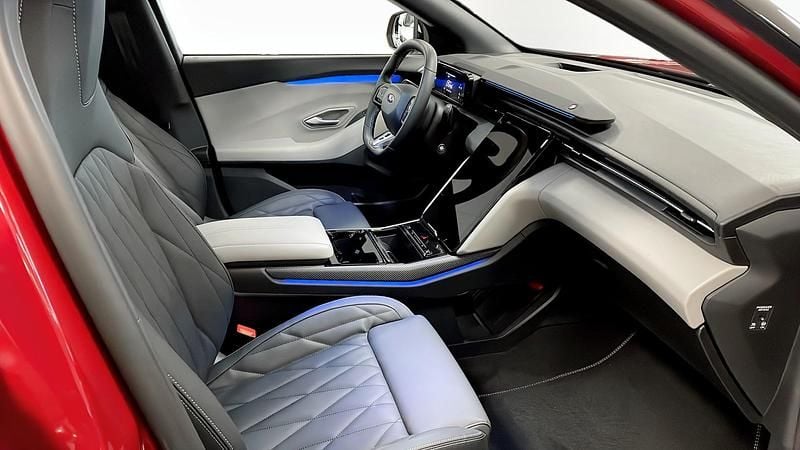 Begagnad Ford Capri Premium 250 kW (340 HK) 2025 Röd (red) Halvkombi