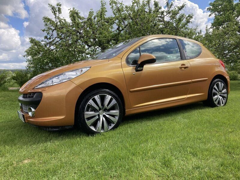 Röd Begagnad 2007 Peugeot 207 Sport Halvkombi | 29 000 kr (Marknadspris) - Bild 1/4