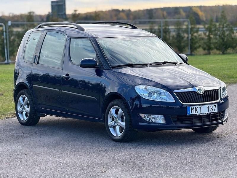 Blå Begagnad 2012 Skoda Roomster Minibuss | 78 000 kr (Marknadspris) - Bild 1/4