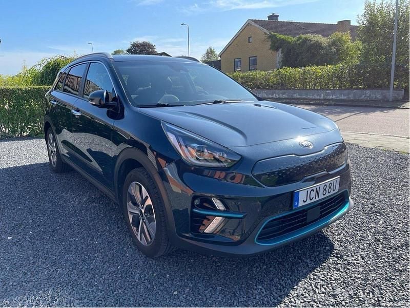 Blå Begagnad 2019 Kia e-Niro Advance SUV | 195 000 kr (Marknadspris) - Bild 1/4