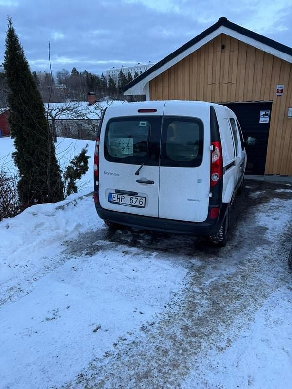 Begagnad Renault Kangoo 44 kW (60 HK) 2013 Minibuss
