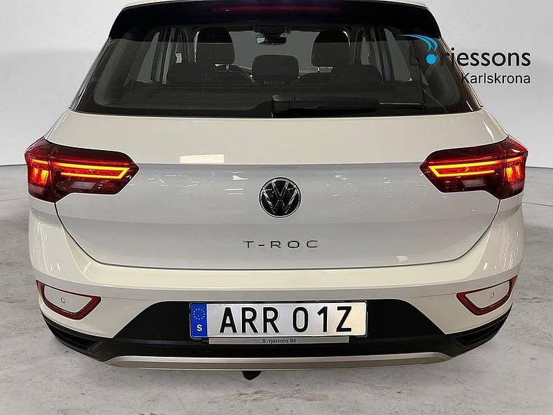 Begagnad VW T-Roc 151 HK (111 kW) 2023 Vit SUV