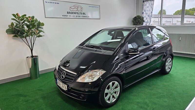Svart Begagnad 2009 Mercedes A160 Classic Halvkombi | 48 900 kr (Lite dyr) - Bild 1/4