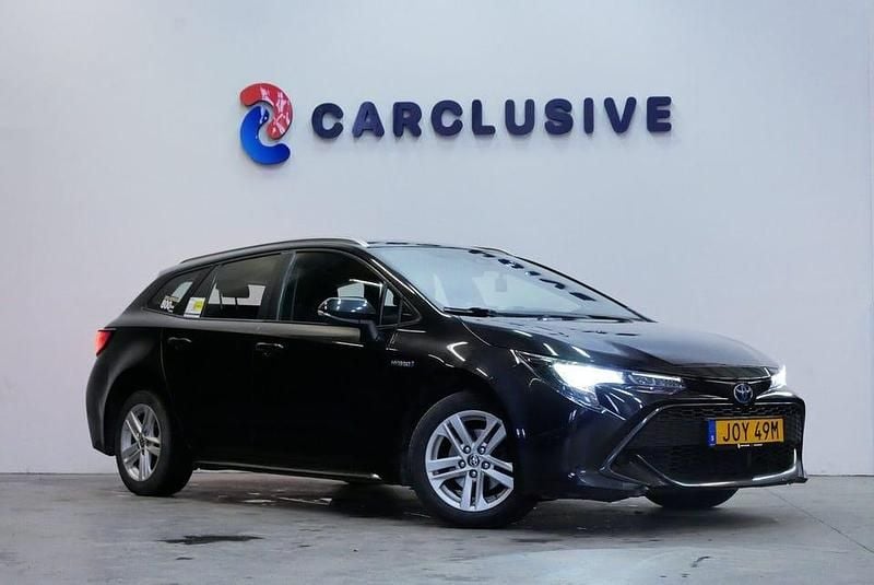 Svart Begagnad 2021 Toyota Corolla Kombi | 169 900 kr (Marknadspris) - Bild 1/4