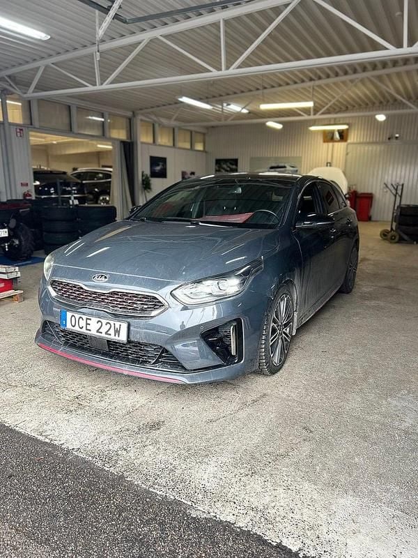 Begagnad Kia Ceed GT 207 HK (152 kW) 2021 Grå Kombi