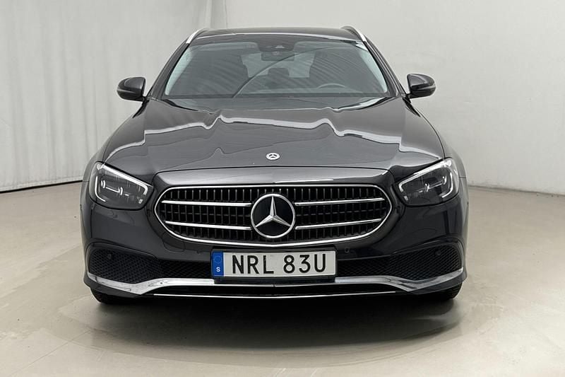 Begagnad Mercedes E300 Avantgarde 306 HK (225 kW) 2021 Grå Kombi