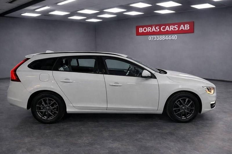 Begagnad Volvo V60 116 HK (85 kW) 2014 Vit Kombi