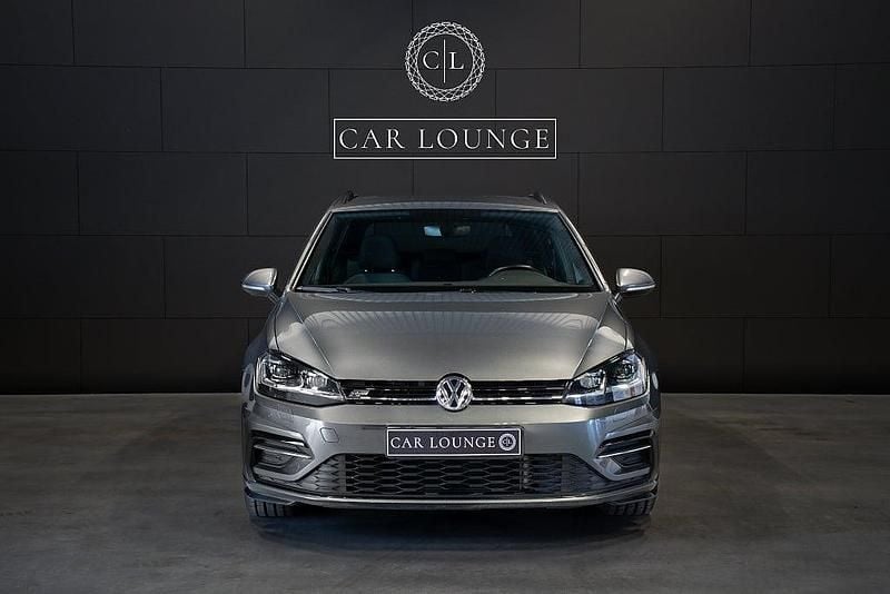 Indium grey metallic Begagnad 2019 VW Golf VII R-line Kombi | 199 000 kr (Marknadspris) - Bild 1/4