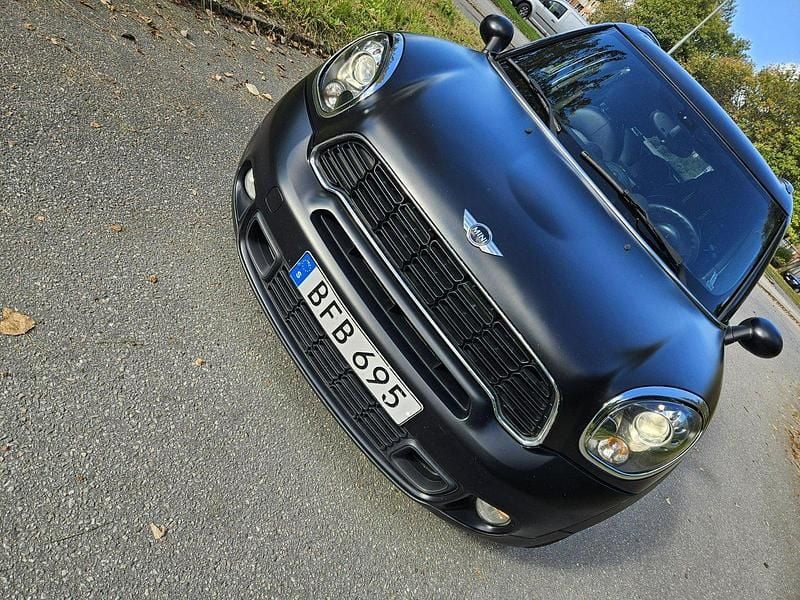Svart Begagnad 2014 Mini Cooper S Countryman SUV | 105 000 kr (Lite dyr) - Bild 1/4