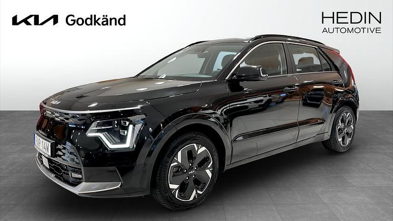 Svart (black) Begagnad 2022 Kia e-Niro SUV | 319 900 kr (Lite dyr) - Bild 1/4
