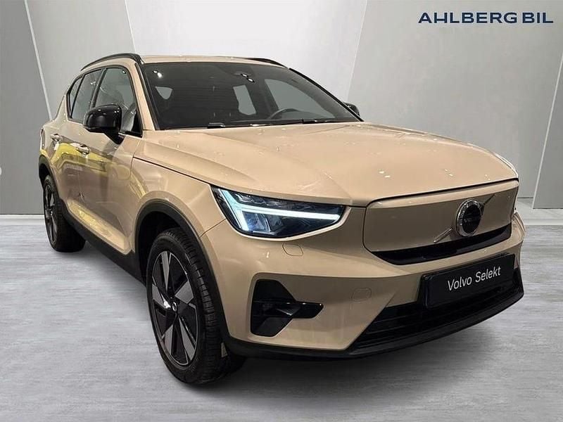 Begagnad Volvo EX40 Plus 188 kW (256 HK) 2024 Ljusbrun SUV