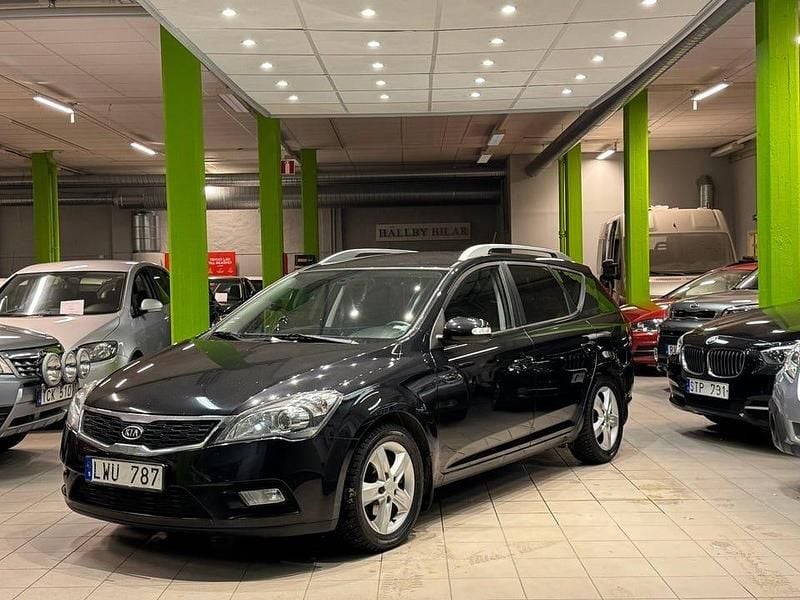 Begagnad Kia Ceed Sportswagon EX 128 HK (94 kW) 2012 Svart Kombi