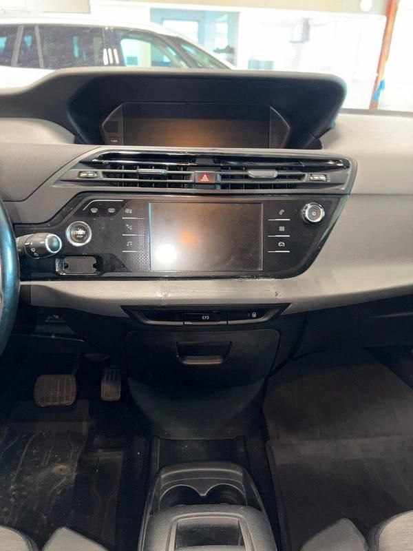 Begagnad Citroën Grand C4 Picasso 120 HK (88 kW) 2017 Vit Minibuss