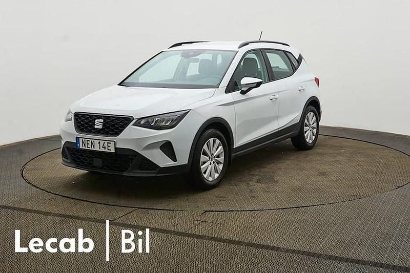 Nevada white metallic Begagnad 2024 Seat Arona SUV | 184 500 kr (Marknadspris) - Bild 1/1