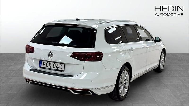 Begagnad VW Passat GTE 156 HK (114 kW) 2020 Vit Kombi