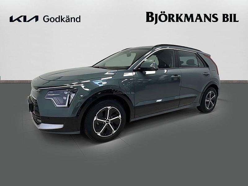 Grön Begagnad 2022 Kia Niro SUV | 329 900 kr (Lite dyr) - Bild 1/4