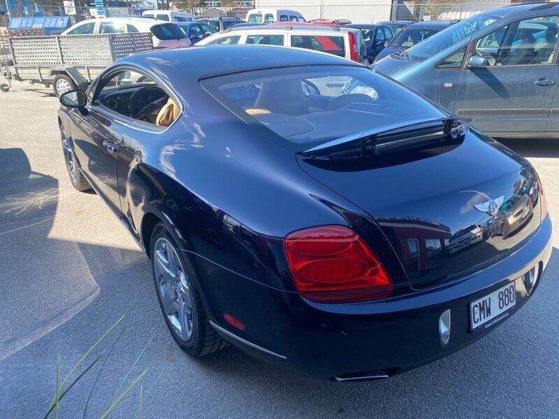 Begagnad Bentley Continental GT 561 HK (412 kW) 2005 Mörkblå pearlmetalli... Sedan