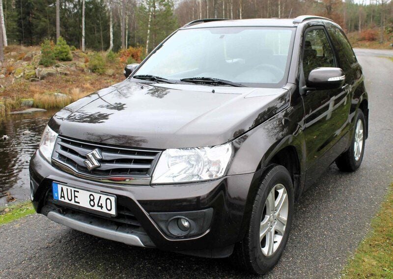 Brun Begagnad 2012 Suzuki Grand Vitara SUV | 85 000 kr - Bild 1/3