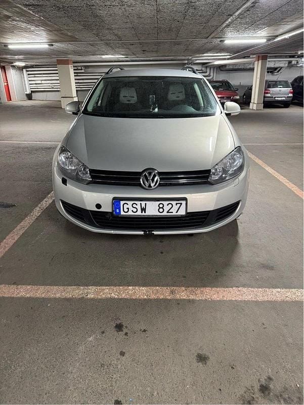 Brun Begagnad 2010 VW Golf VI Kombi | 55 000 kr (Marknadspris) - Bild 1/4