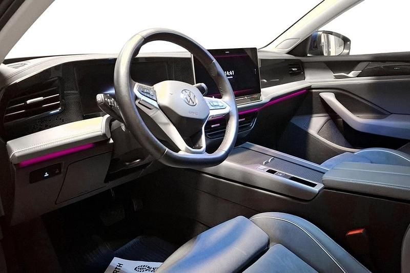 Begagnad VW Passat 2025 Blå Kombi