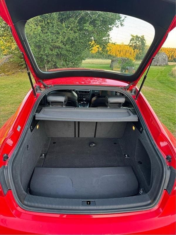 Begagnad Audi A5 Sportback Comfort 180 HK (132 kW) 2010 Röd Halvkombi