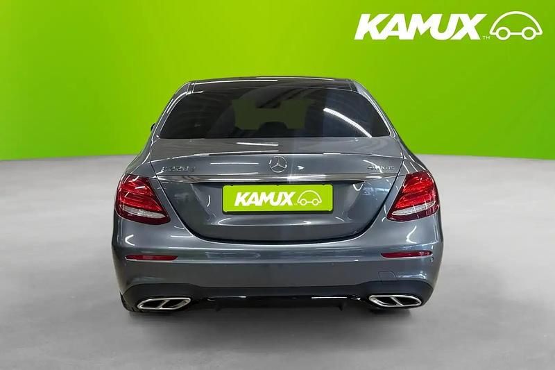 Begagnad Mercedes E220 AMG 194 HK (142 kW) 2019 Silver/grå Sedan