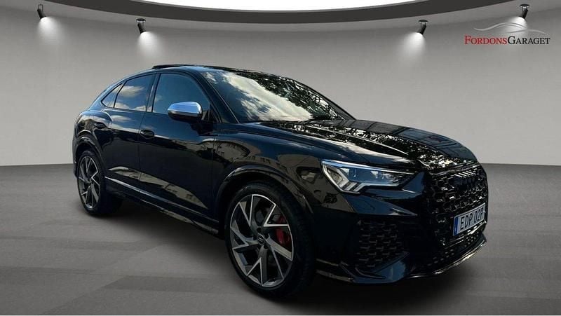Svart Begagnad 2020 Audi RS Q3 Comfort SUV | 619 900 kr - Bild 1/4
