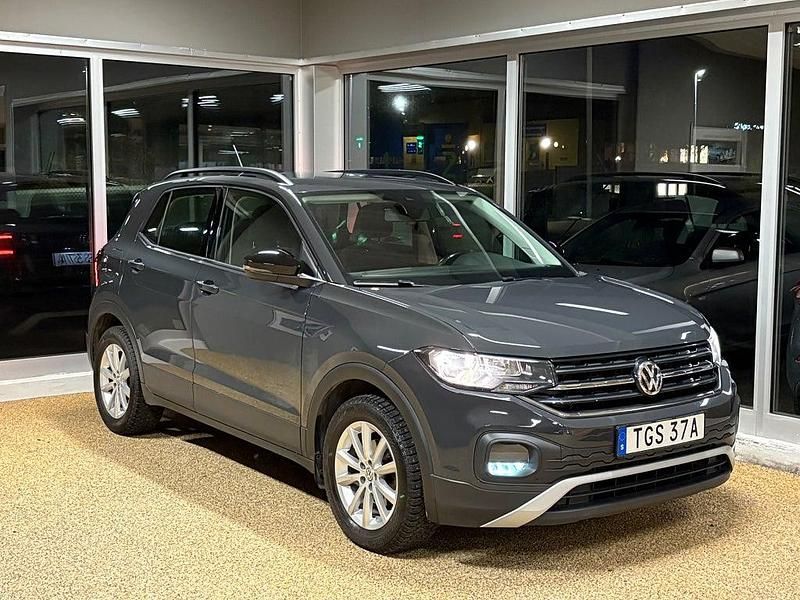 Grå Begagnad 2019 VW T-Cross S SUV | 149 900 kr (Marknadspris) - Bild 1/4