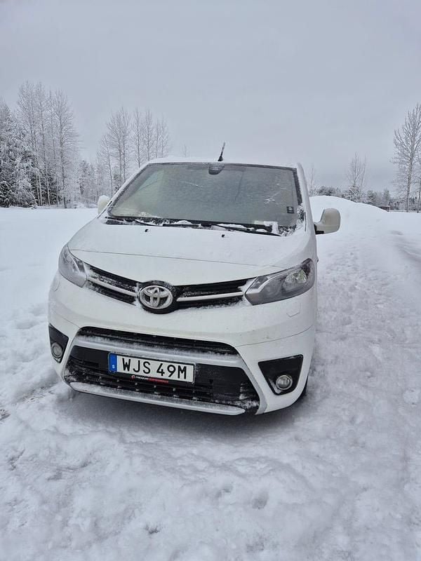 Begagnad Toyota Proace 122 HK (89 kW) 2019 Minibuss
