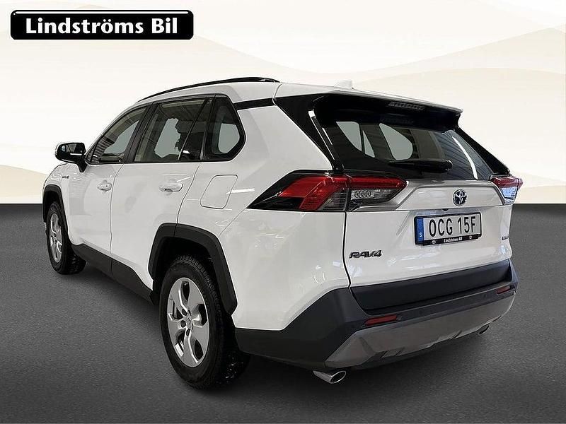 Begagnad Toyota RAV4 Hybrid Active 220 HK (161 kW) 2019 Vit SUV