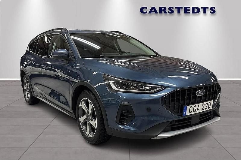Blå Begagnad 2022 Ford Focus Active Kombi | 229 900 kr (Lite dyr) - Bild 1/4