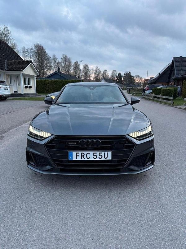 Grå Begagnad 2019 Audi A7 Sportback Comfort Halvkombi | 429 000 kr (Bra pris) - Bild 1/4
