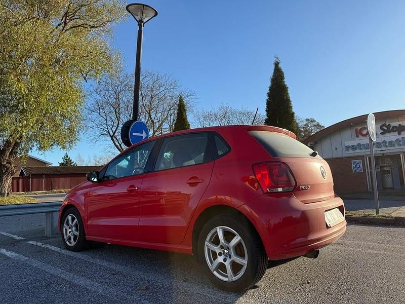 Begagnad 2011 VW Polo Halvkombi | 18 900 kr - Bild 1/4