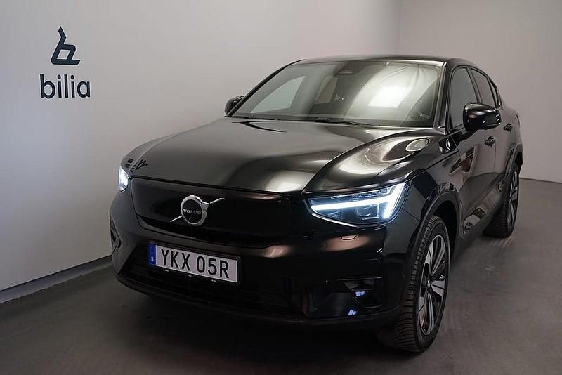 Svart Begagnad 2022 Volvo C40 Ultimate SUV | 359 500 kr (Marknadspris) - Bild 1/4