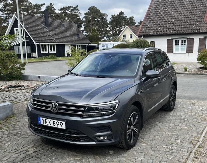 Silver Begagnad 2018 VW Tiguan GT SUV | 230 000 kr (Marknadspris) - Bild 1/4
