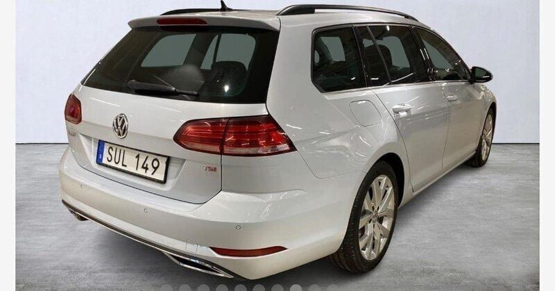 Silver Begagnad 2017 VW Golf VII GT Kombi | 83 000 kr (Bra pris) - Bild 1/4