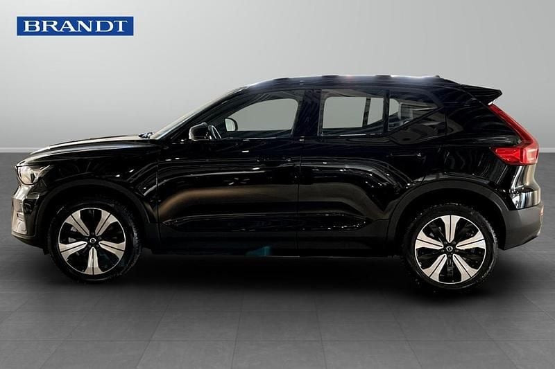 Begagnad Volvo XC40 Single Motor 175 kW (238 HK) 2023 Svart SUV