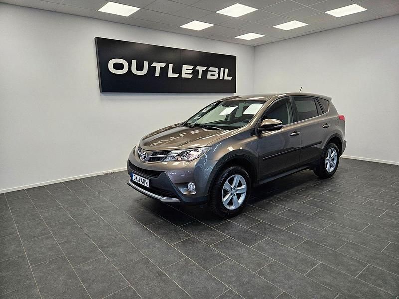 Brun Begagnad 2014 Toyota RAV4 SUV | 139 000 kr (Bra pris) - Bild 1/4