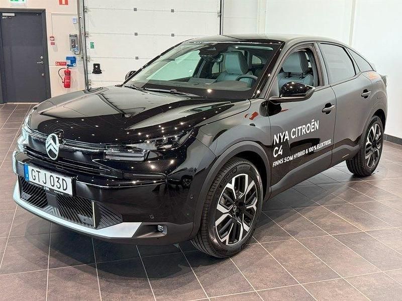 Ny Citroën C4 136 HK (100 kW) 2025 Svart perla nera Halvkombi