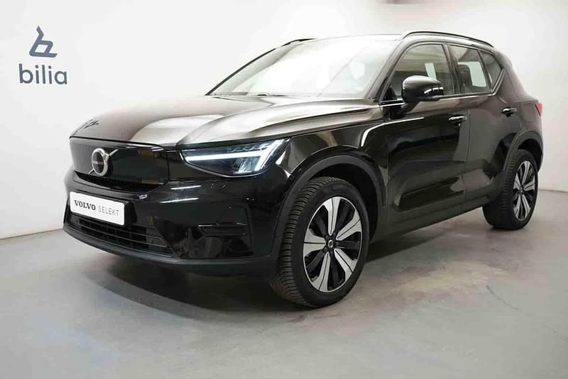 Svart Begagnad 2023 Volvo XC40 Single Motor SUV | 344 900 kr - Bild 1/1