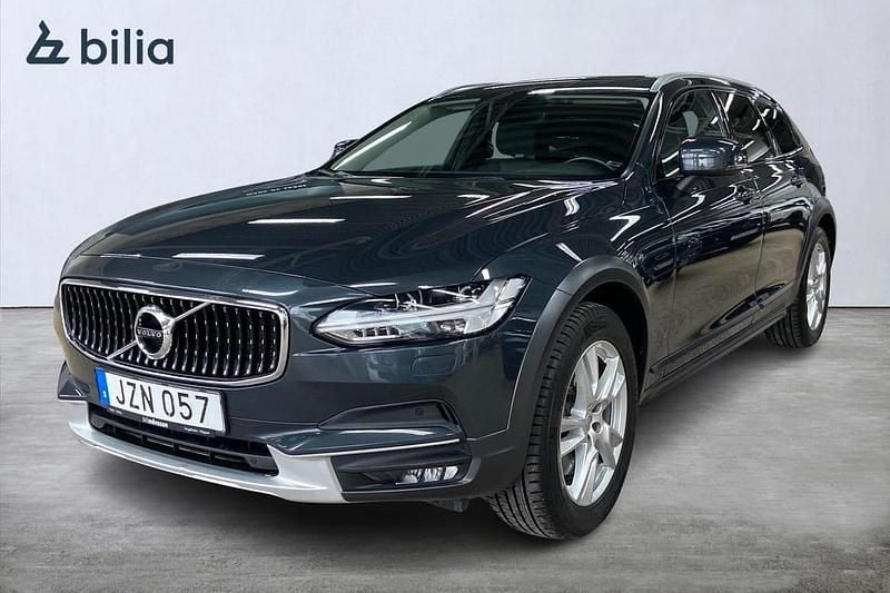 Grå Begagnad 2018 Volvo V90 CC Business Edition Kombi | 289 500 kr (Marknadspris) - Bild 1/3