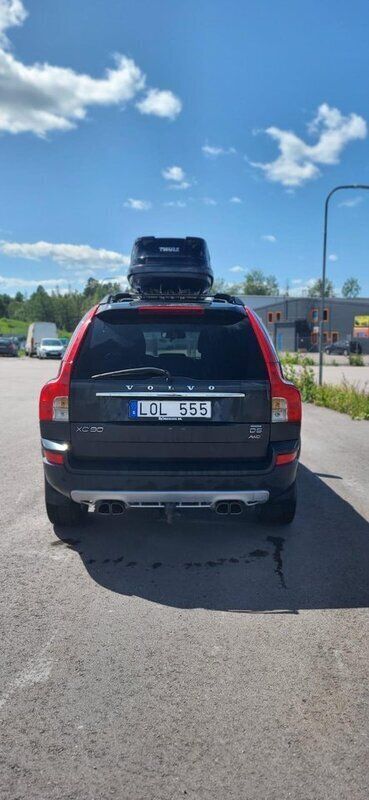Grå Begagnad 2011 Volvo XC90 R-Design SUV | 145 000 kr (Marknadspris) - Bild 1/4