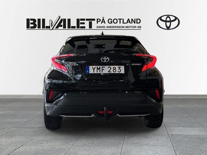 Begagnad Toyota C-HR 122 HK (89 kW) 2017 Svart SUV