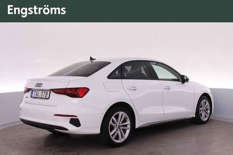 Begagnad Audi A3 Advanced Plus 150 HK (110 kW) 2021 Vit Sedan