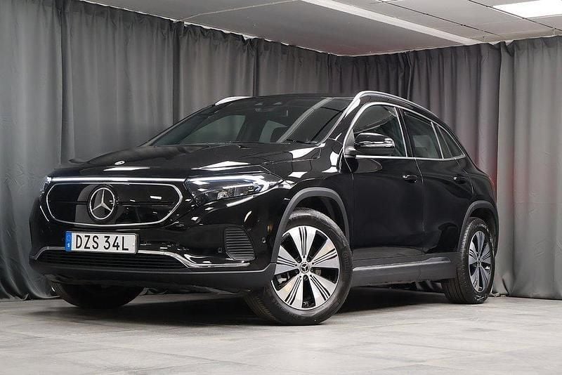 Svart Begagnad 2023 Mercedes EQA300 SUV | 419 000 kr (Marknadspris) - Bild 1/4