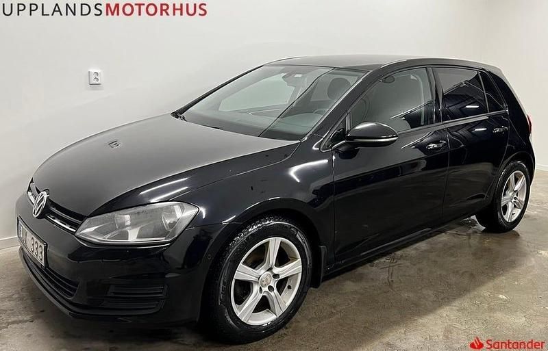 Svart Begagnad 2013 VW Golf VII Halvkombi | 66 900 kr (Marknadspris) - Bild 1/4