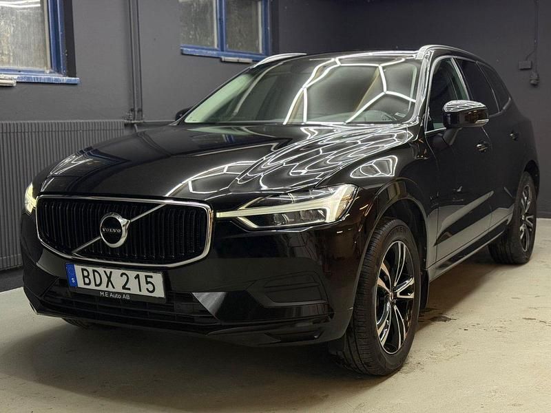 Svart Begagnad 2019 Volvo XC60 Momentum SUV | 299 900 kr (Marknadspris) - Bild 1/4